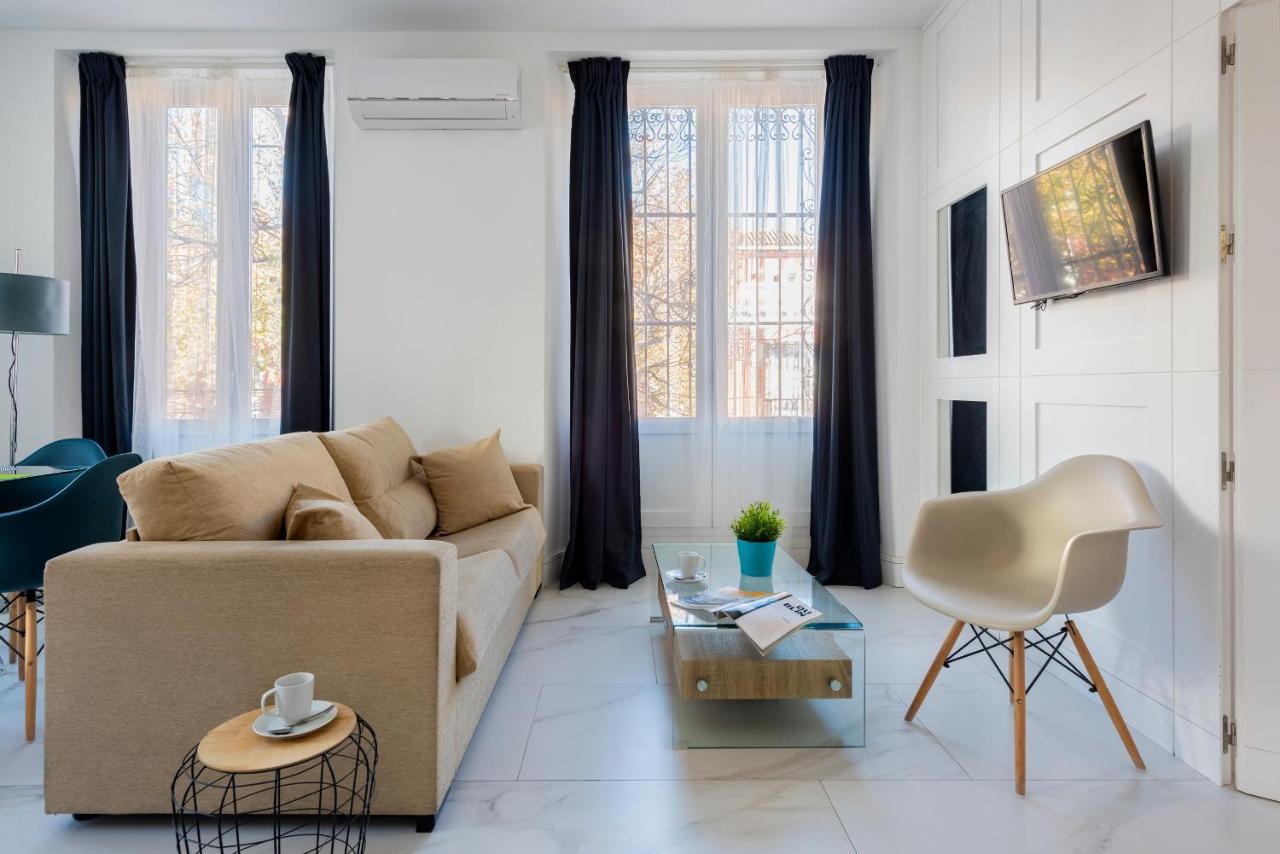 Apartamentos Adriano Sevilla Exteriér fotografie